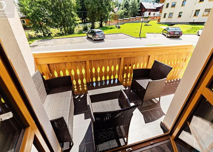 Wonder - W Spokojnej Okolicy, Z Widokiem Na Góry